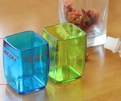 情侶懶人牙刷杯 創(chuàng)意家居生活新寵，點綴日常小確幸